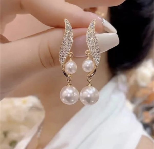 "S Shape Pearl Leaf Drop Earrings"